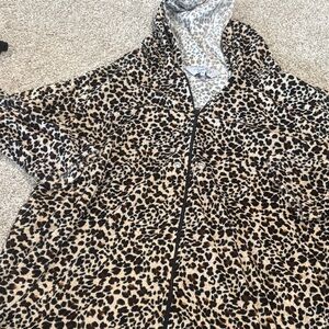 🟢10/$10 - Leopard Print Women's Hoodie